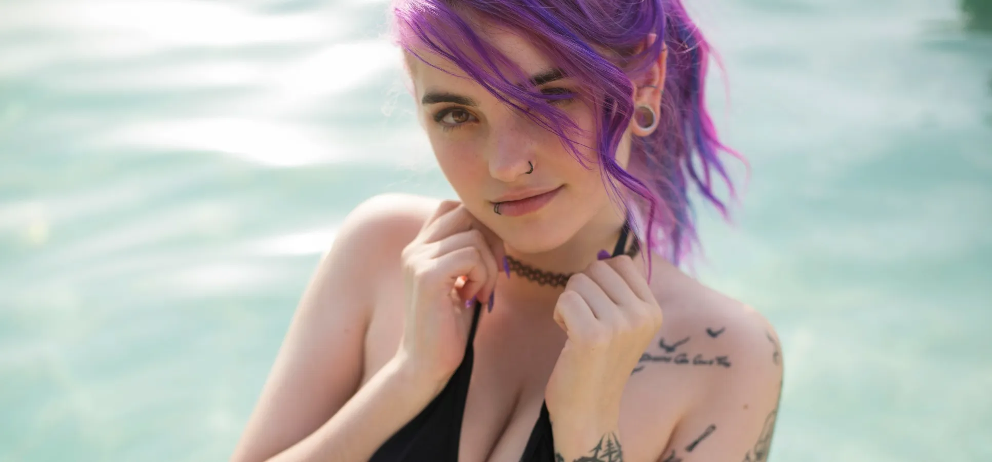 Background picture of Gloom 💜