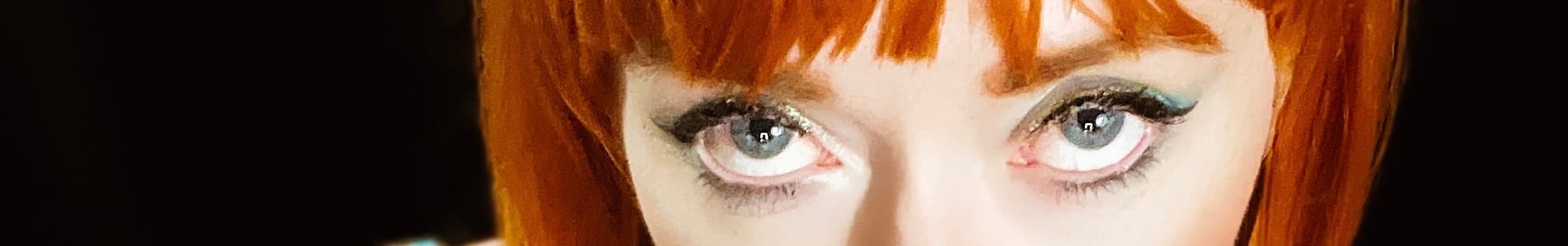 Background picture of Cerise Lynx