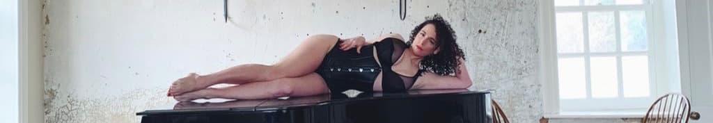 Background picture of Mistress Blunt