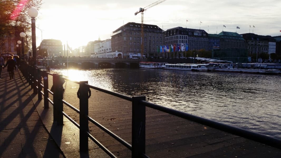 Background picture of Fesaya