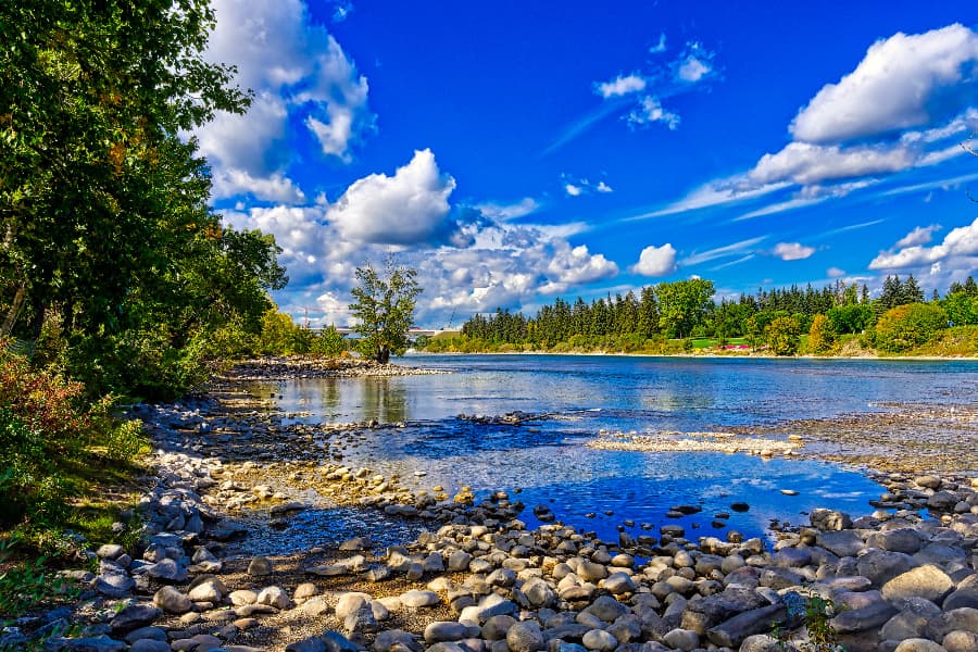 Background picture of Ashad Mukadam