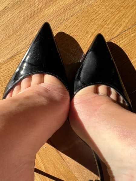 Background picture of Goddess Solesmad